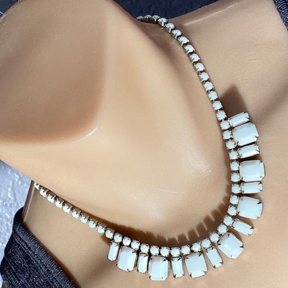 Albert Weiss Jewelry - WEISS - vintage 50’s signed necklace w white milk glass rhinestones & hook clasp